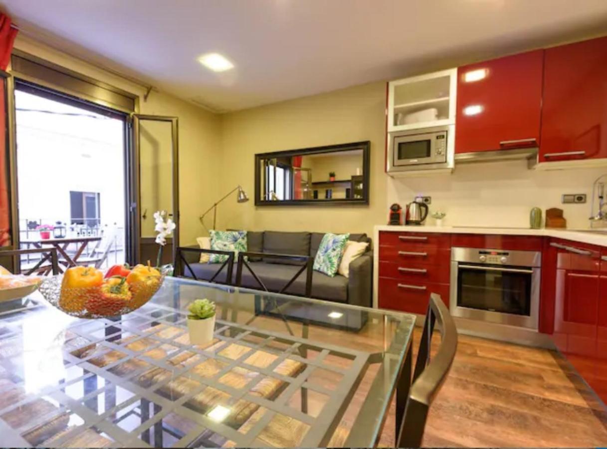 Ramblasrentals Cozy Renovated 2Br With Balcony Lift 20M Rambla - Parking - Wifi Barcelona Kültér fotó
