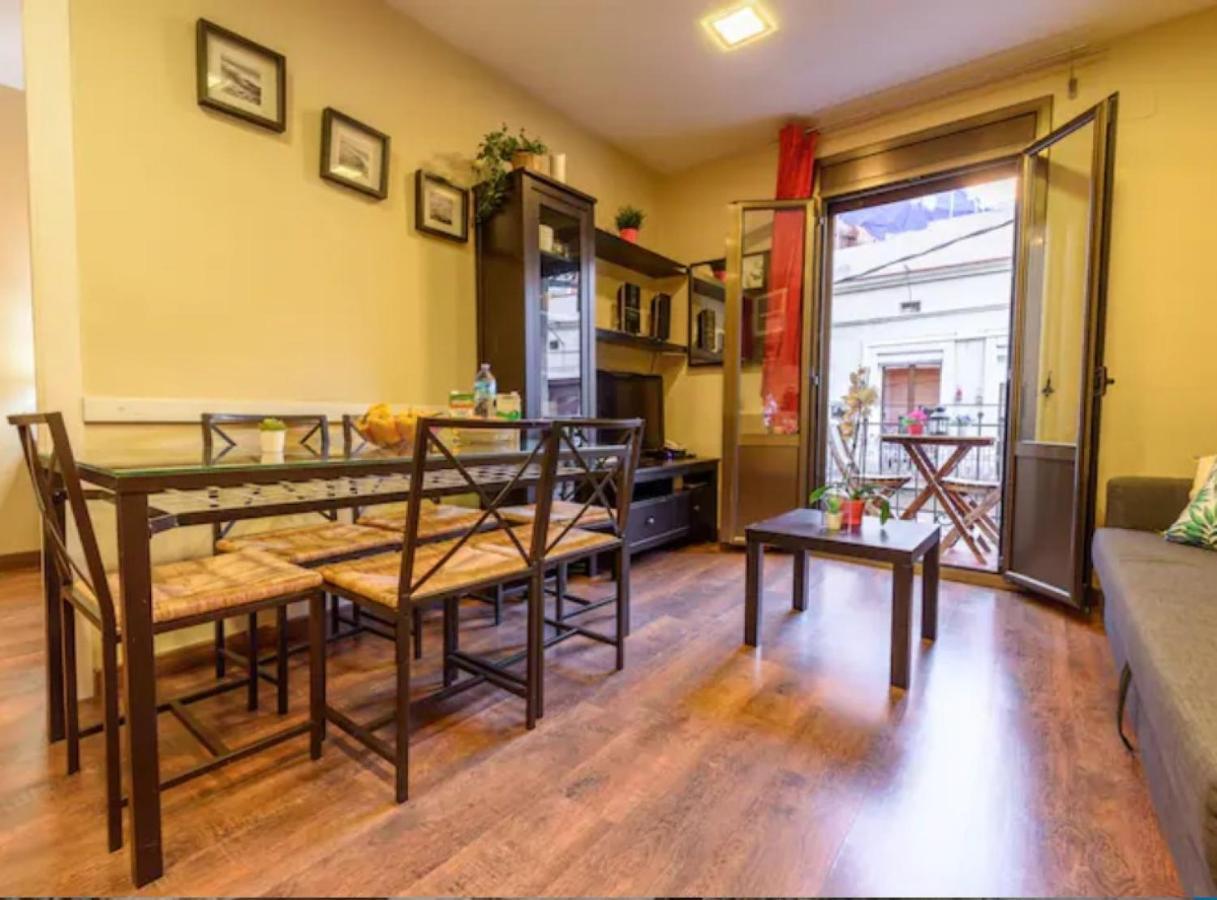 Ramblasrentals Cozy Renovated 2Br With Balcony Lift 20M Rambla - Parking - Wifi Barcelona Kültér fotó