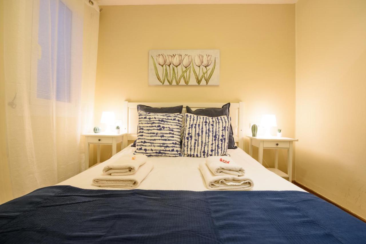 Ramblasrentals Cozy Renovated 2Br With Balcony Lift 20M Rambla - Parking - Wifi Barcelona Kültér fotó