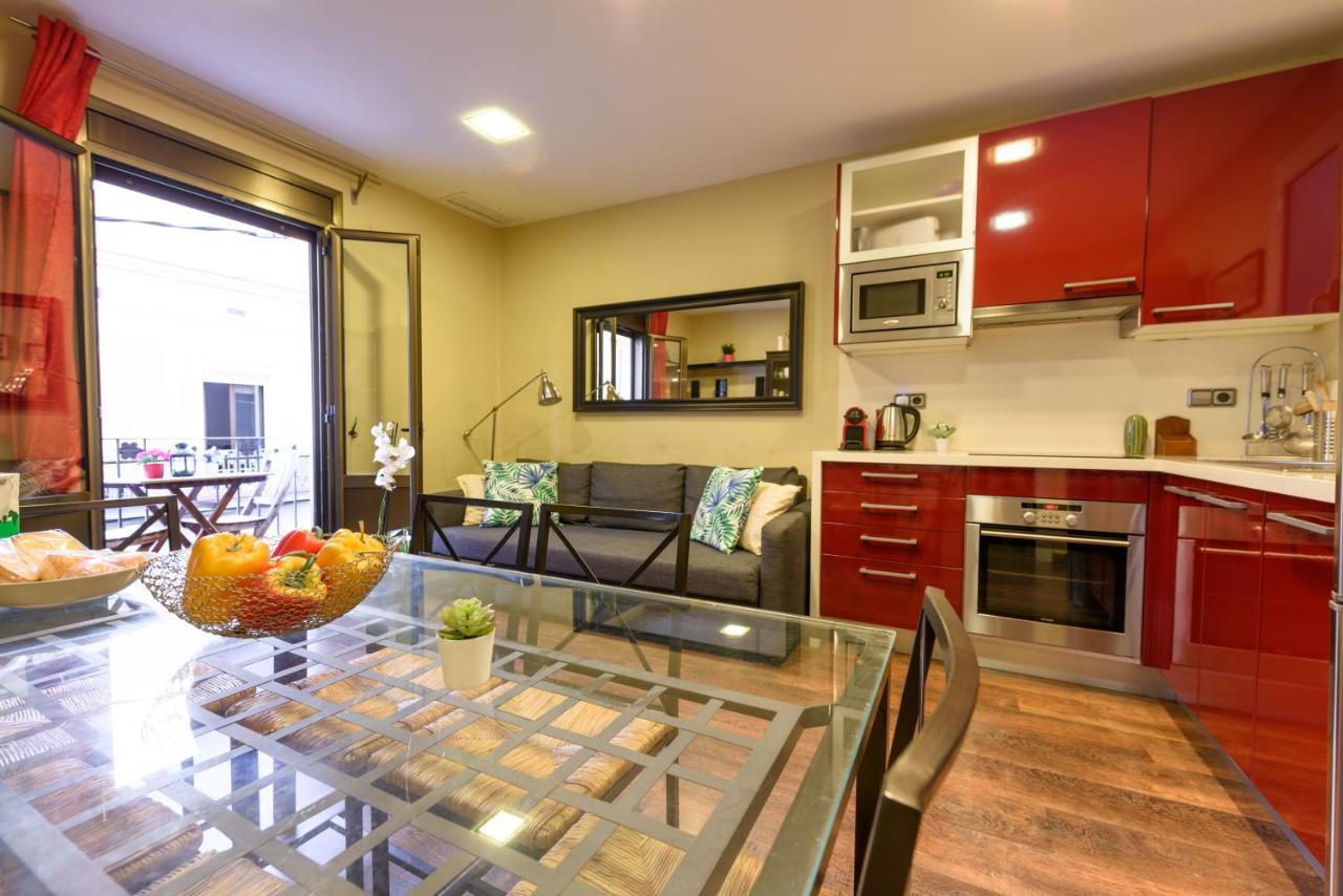 Ramblasrentals Cozy Renovated 2Br With Balcony Lift 20M Rambla - Parking - Wifi Barcelona Kültér fotó