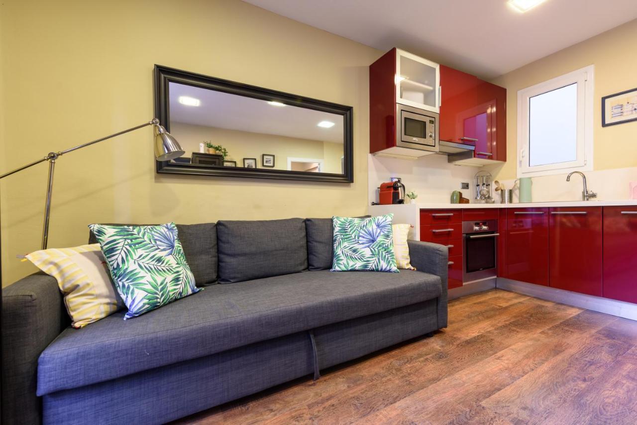 Ramblasrentals Cozy Renovated 2Br With Balcony Lift 20M Rambla - Parking - Wifi Barcelona Kültér fotó
